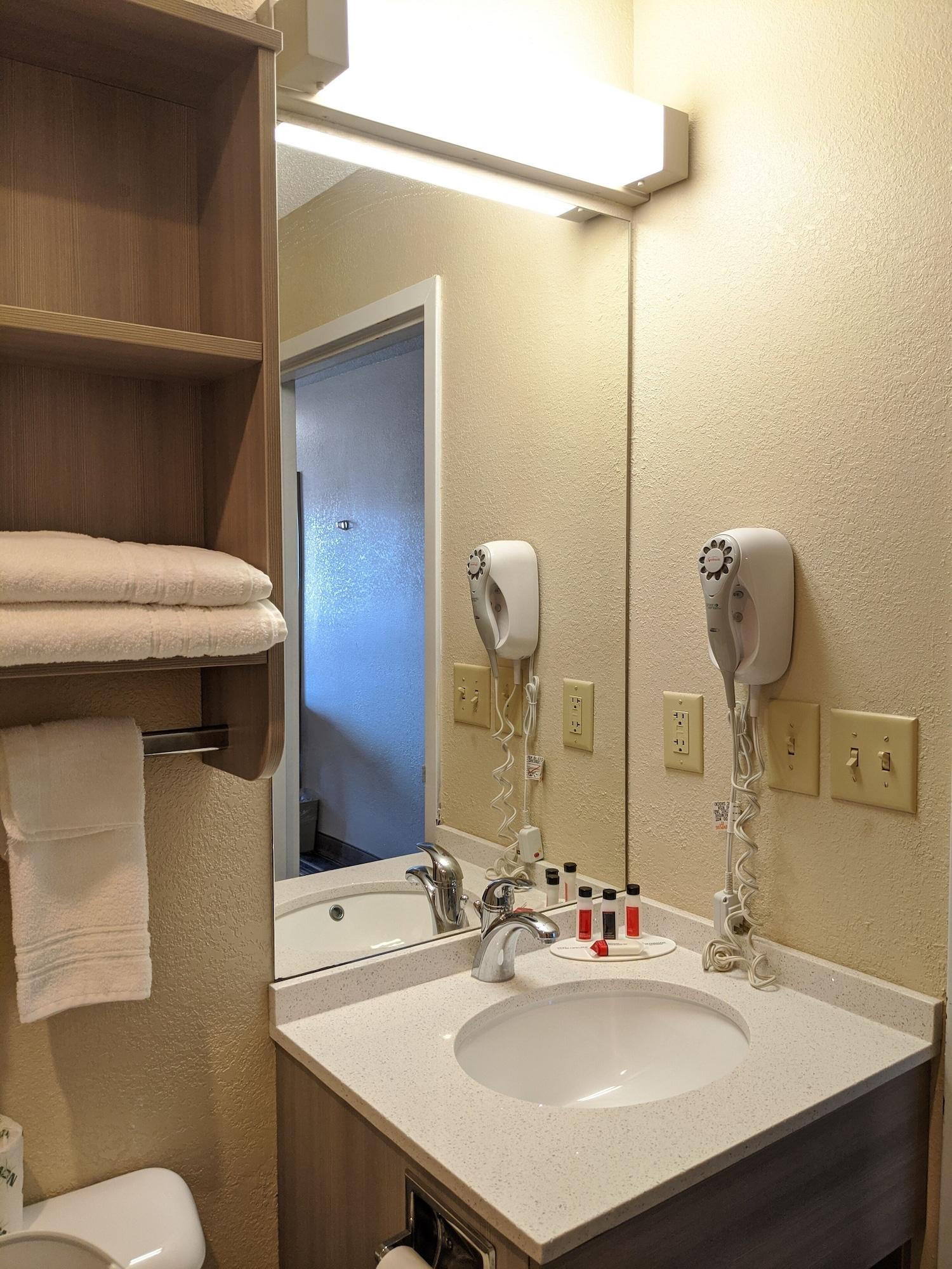 Microtel Inn Georgetown - Lexington North Buitenkant foto