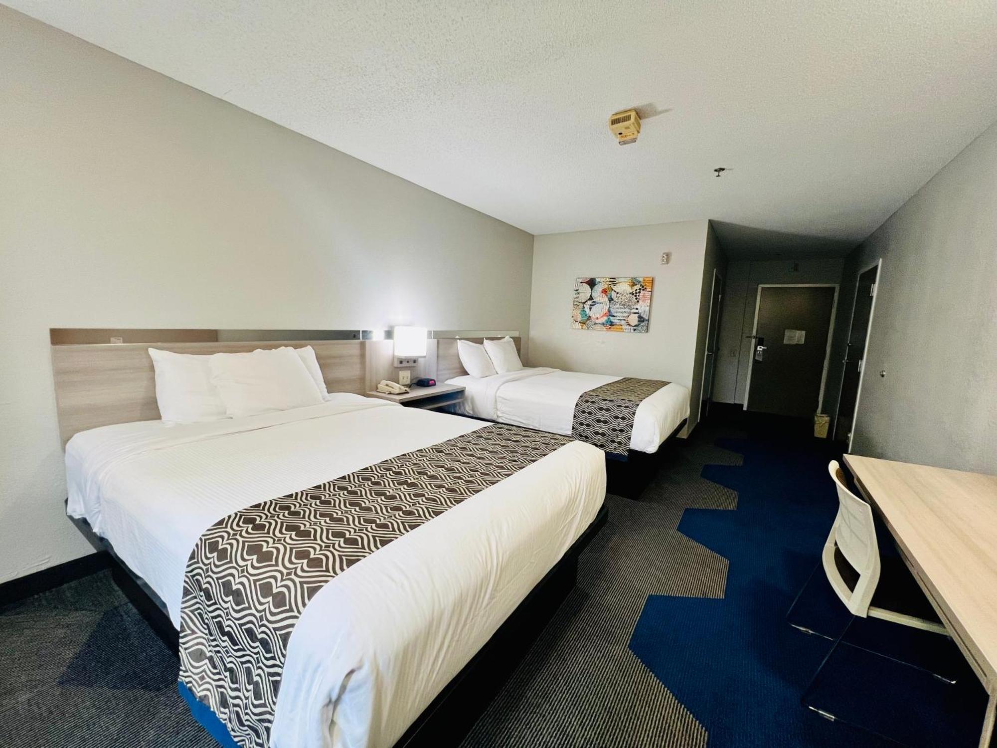 Microtel Inn Georgetown - Lexington North Buitenkant foto