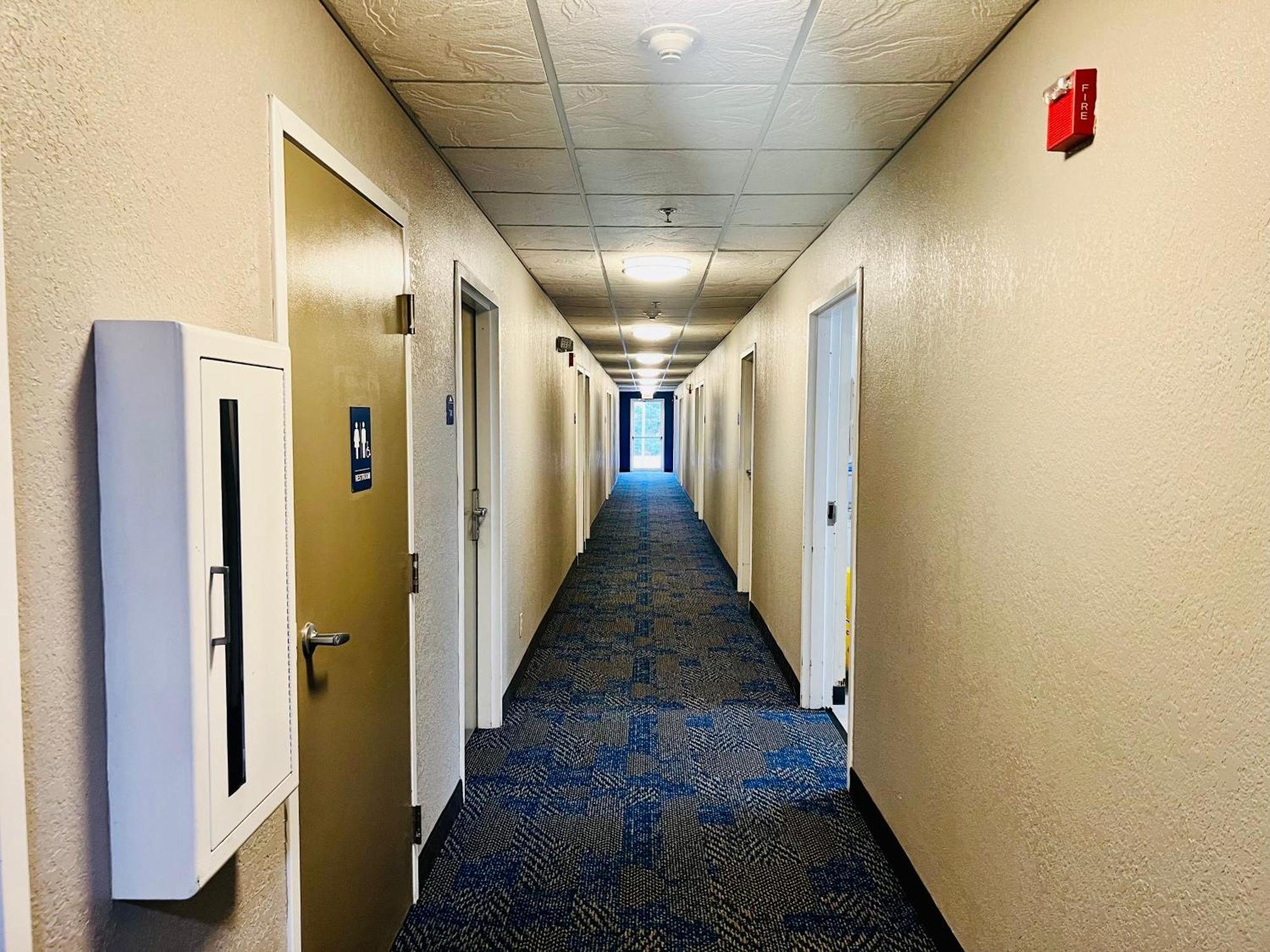Microtel Inn Georgetown - Lexington North Buitenkant foto