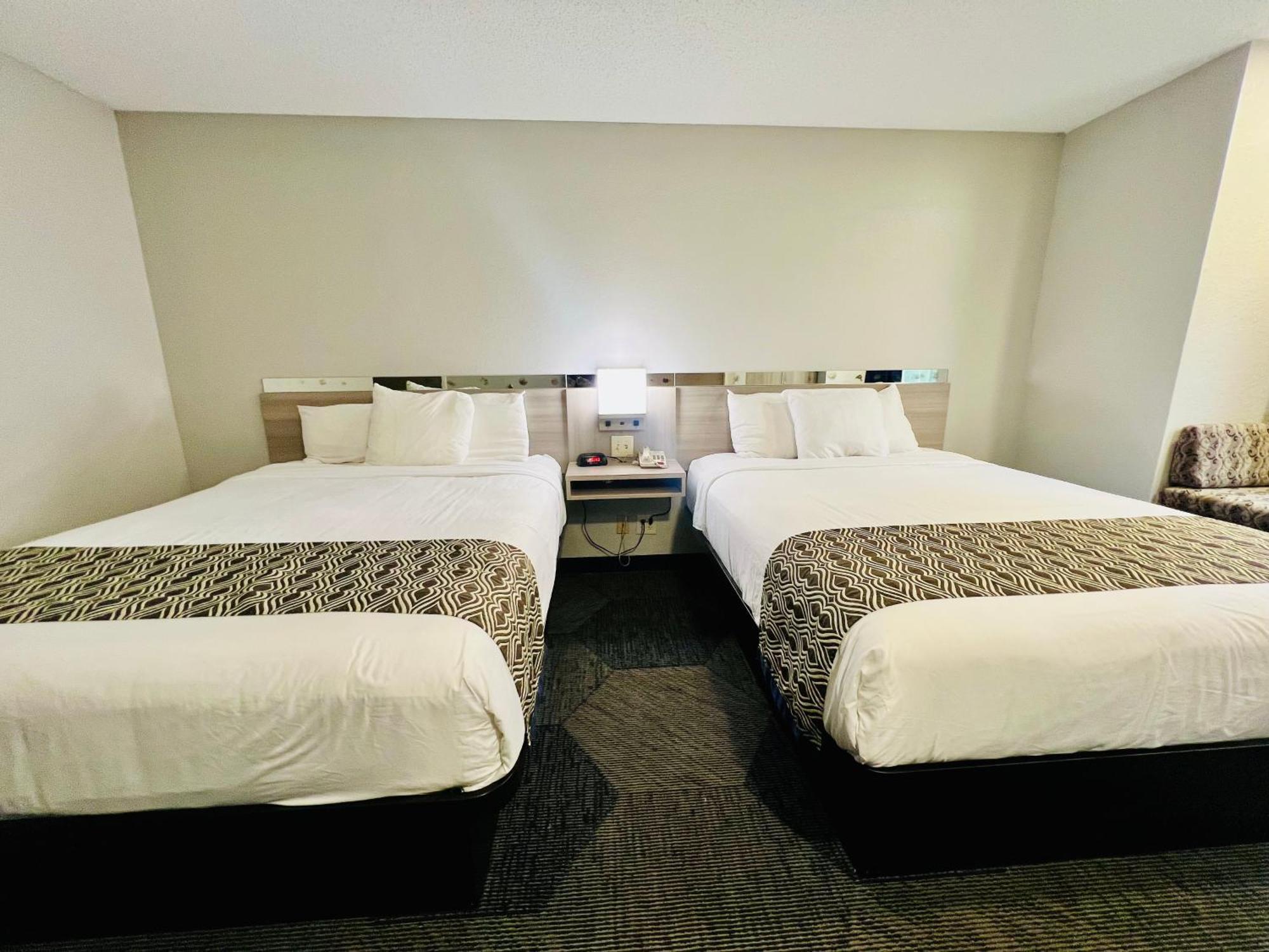 Microtel Inn Georgetown - Lexington North Buitenkant foto