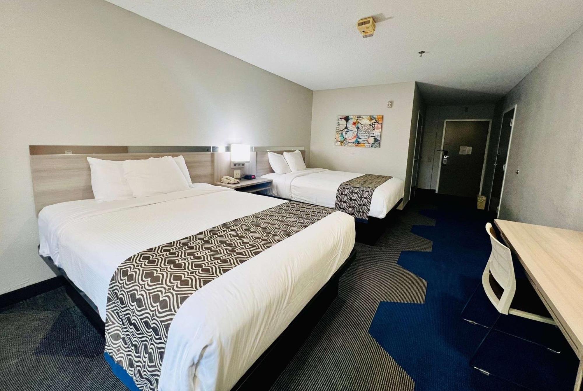 Microtel Inn Georgetown - Lexington North Buitenkant foto