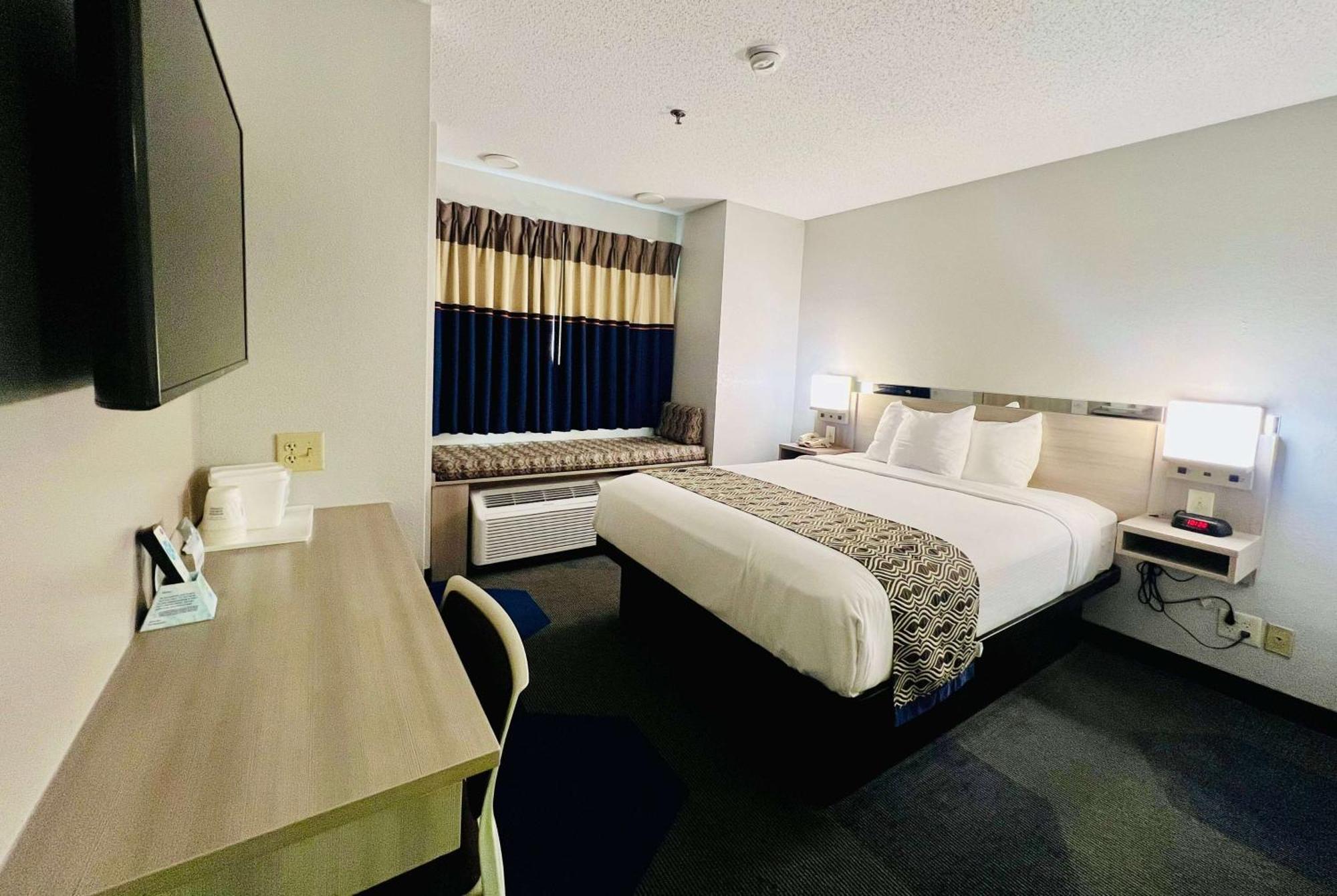 Microtel Inn Georgetown - Lexington North Buitenkant foto